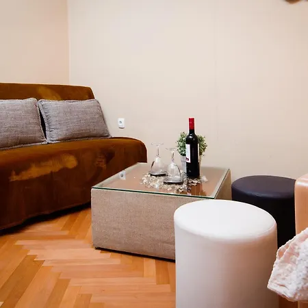 Private Accommodation Milisa Affittacamere