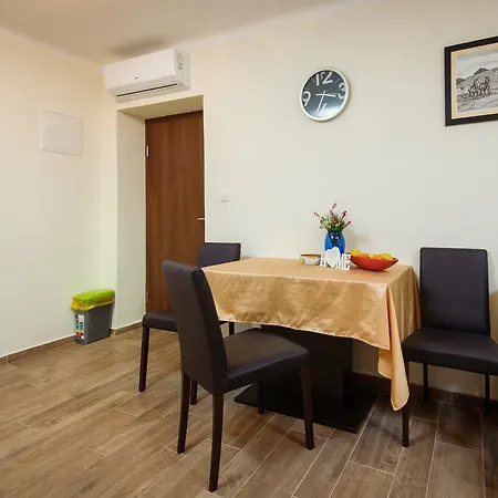 Affittacamere Private Accommodation Milisa